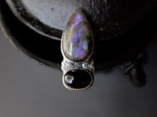 Load image into Gallery viewer, Size 10 Labradorite and Onyx ring