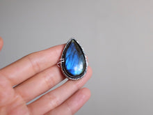 Load image into Gallery viewer, Made to order - Labradorite Statement Ring