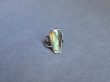 Load image into Gallery viewer, Size 5 Labradorite coffin ring