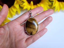 Load image into Gallery viewer, Tiger Eye Pendant 2