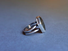 Load image into Gallery viewer, Size 8.5 Labradorite coffin ring