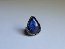 Load image into Gallery viewer, Size 5.5 Labradorite Ring