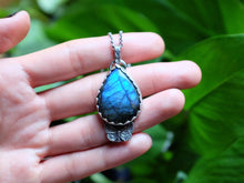 Load image into Gallery viewer, Labradorite Butterfly Pendant