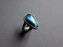 Load image into Gallery viewer, Size 6.5 Labradorite coffin ring