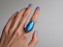Load image into Gallery viewer, Size 8 Labradorite Statement Ring