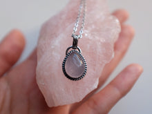 Load image into Gallery viewer, Rose Quartz pendant