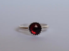 Load image into Gallery viewer, Size 5.25 Garnet ring