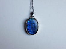 Load image into Gallery viewer, Labradorite Pendant