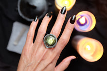 Load image into Gallery viewer, Size 8 Faceted Labradorite ring