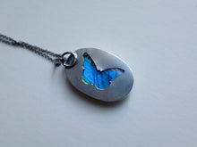 Load image into Gallery viewer, Labradorite Metamorphosis Pendant 2