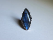 Load image into Gallery viewer, Size 7.5 Labradorite Ring