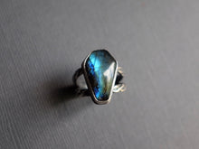Load image into Gallery viewer, Size 6.5 Labradorite coffin ring