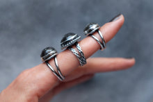 Load image into Gallery viewer, Size 8 New Moon Ring