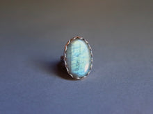 Load image into Gallery viewer, Size 6 Labradorite ring