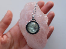 Load image into Gallery viewer, Glow Green Fluorite pendant
