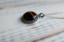 Load image into Gallery viewer, Round Tiger's Eye Pendant
