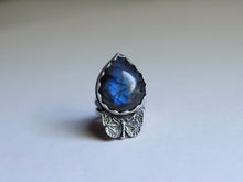 Load image into Gallery viewer, Size 6 Labradorite Butterfly Ring