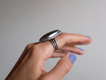 Load image into Gallery viewer, Size 8 Labradorite Statement Ring