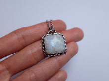 Load image into Gallery viewer, Moonstone Pendant -sq