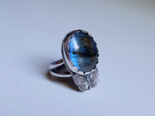 Load image into Gallery viewer, Size 10.5 Labradorite Butterfly Ring
