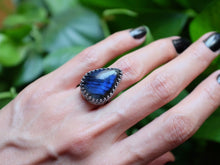 Load image into Gallery viewer, Size 5.5 Labradorite Ring