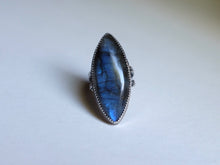 Load image into Gallery viewer, Size 7.5 Labradorite Ring