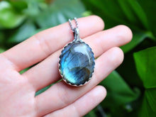 Load image into Gallery viewer, Labradorite Pendant 2