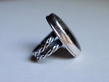 Load image into Gallery viewer, Size 8 Labradorite Ring