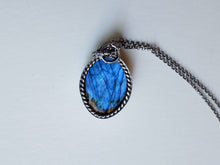 Load image into Gallery viewer, Labradorite Pendant 3