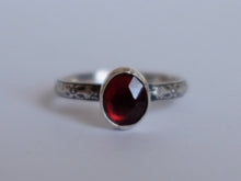 Load image into Gallery viewer, Size 9 Garnet ring