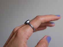 Load image into Gallery viewer, Size 7.5 Triple Moon Labradorite Ring