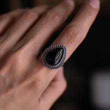 Load image into Gallery viewer, Size 8 Black Onyx Ring
