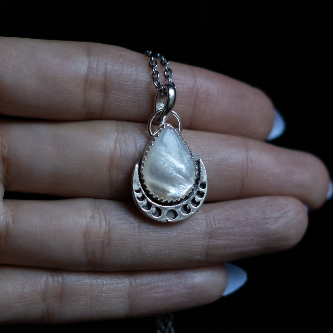 Mother of Pearl Pendant