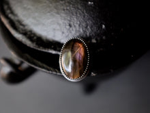 Load image into Gallery viewer, Size 9 Purple Labradorite ring
