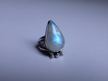 Load image into Gallery viewer, Size 7.5 Triple Moon Goddess Moonstone ring
