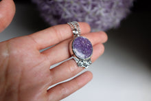 Load image into Gallery viewer, Lepidolite Flowers Pendant
