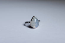 Load image into Gallery viewer, Size 6 pear shaped Moonstone ring
