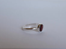 Load image into Gallery viewer, Size 7 Garnet ring
