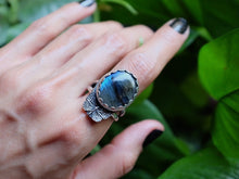 Load image into Gallery viewer, Size 10.5 Labradorite Butterfly Ring
