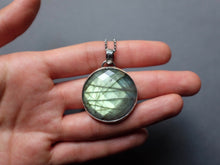 Load image into Gallery viewer, Faceted Labradorite pendant
