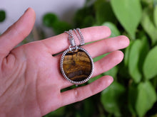 Load image into Gallery viewer, Tiger&#39;s Eye Pendant
