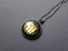 Load image into Gallery viewer, Faceted Labradorite pendant - Spiderweb bail
