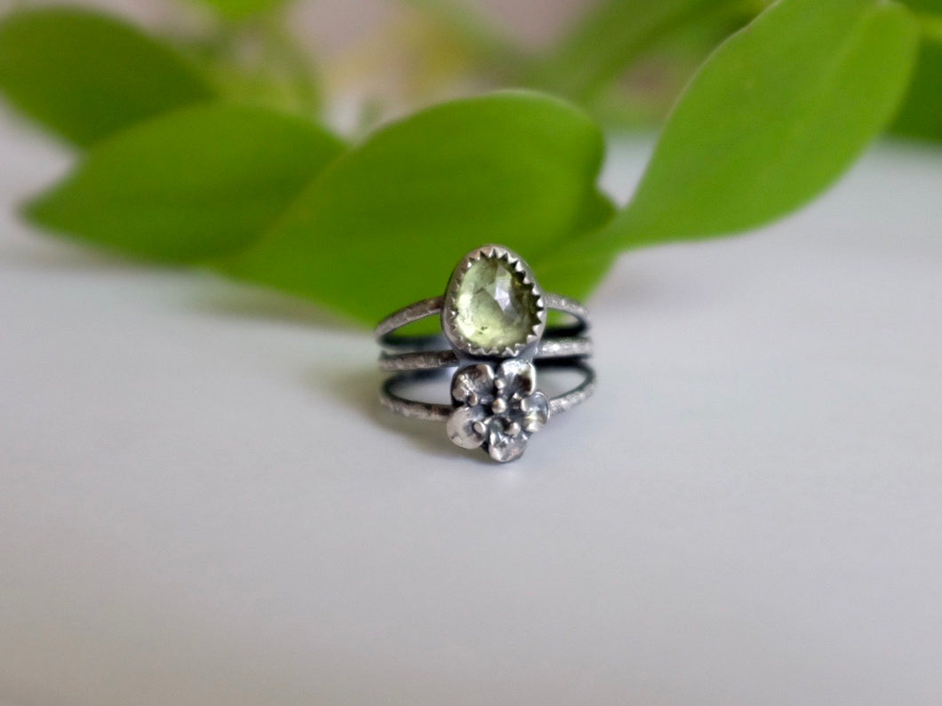 Size 9 Green Tourmaline Blossom Ring